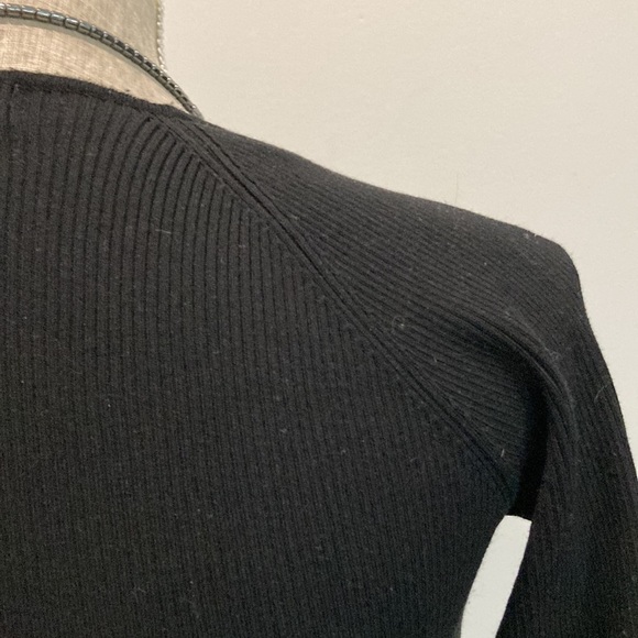 ZARA Black Ribbed Fitted Crop Sleeved Top - Picture 9 of 12